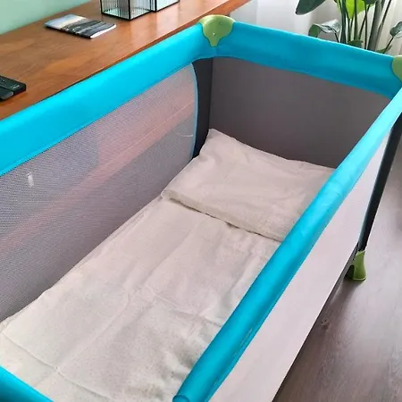 King Bed 4 People Near Basel, Switzerland, Weil Am Rhein, Loerrach, Germ'Any, Near Airport Apartment Saint-Louis  Exterior photo