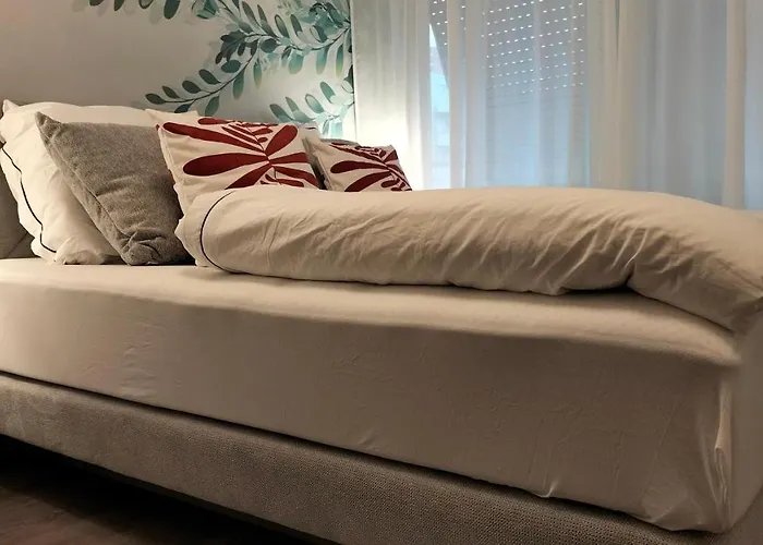 King Bed 4 People Near Basel, Switzerland, Weil Am Rhein, Loerrach, Germ\'Any, Near Airport