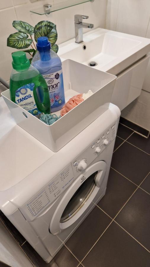 King Bed 4 People Near Basel, Switzerland, Weil Am Rhein, Loerrach, Germ'any, Near Airport Apartment *