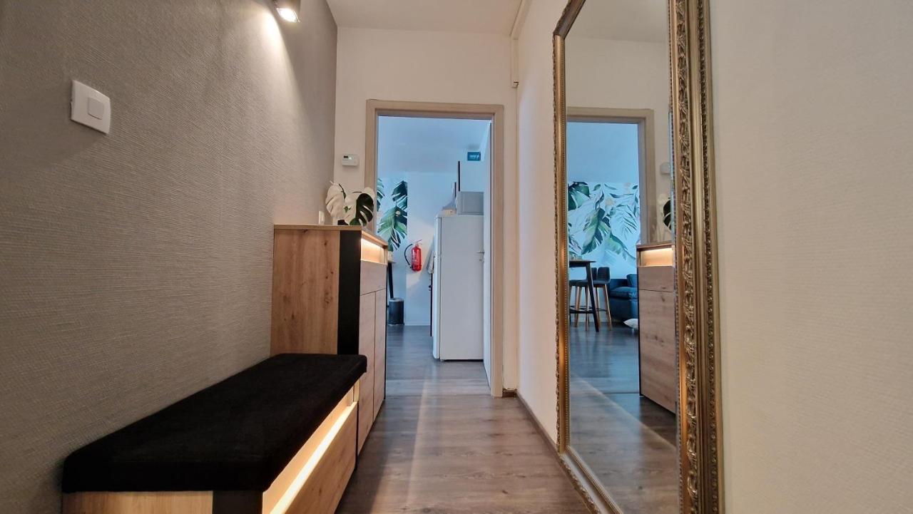 King Bed 4 People Near Basel, Switzerland, Weil Am Rhein, Loerrach, Germ'any, Near Airport Saint-Louis (Haut-Rhin)
